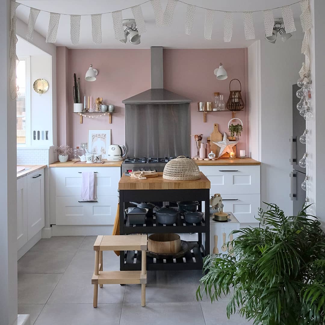 Cottage cute