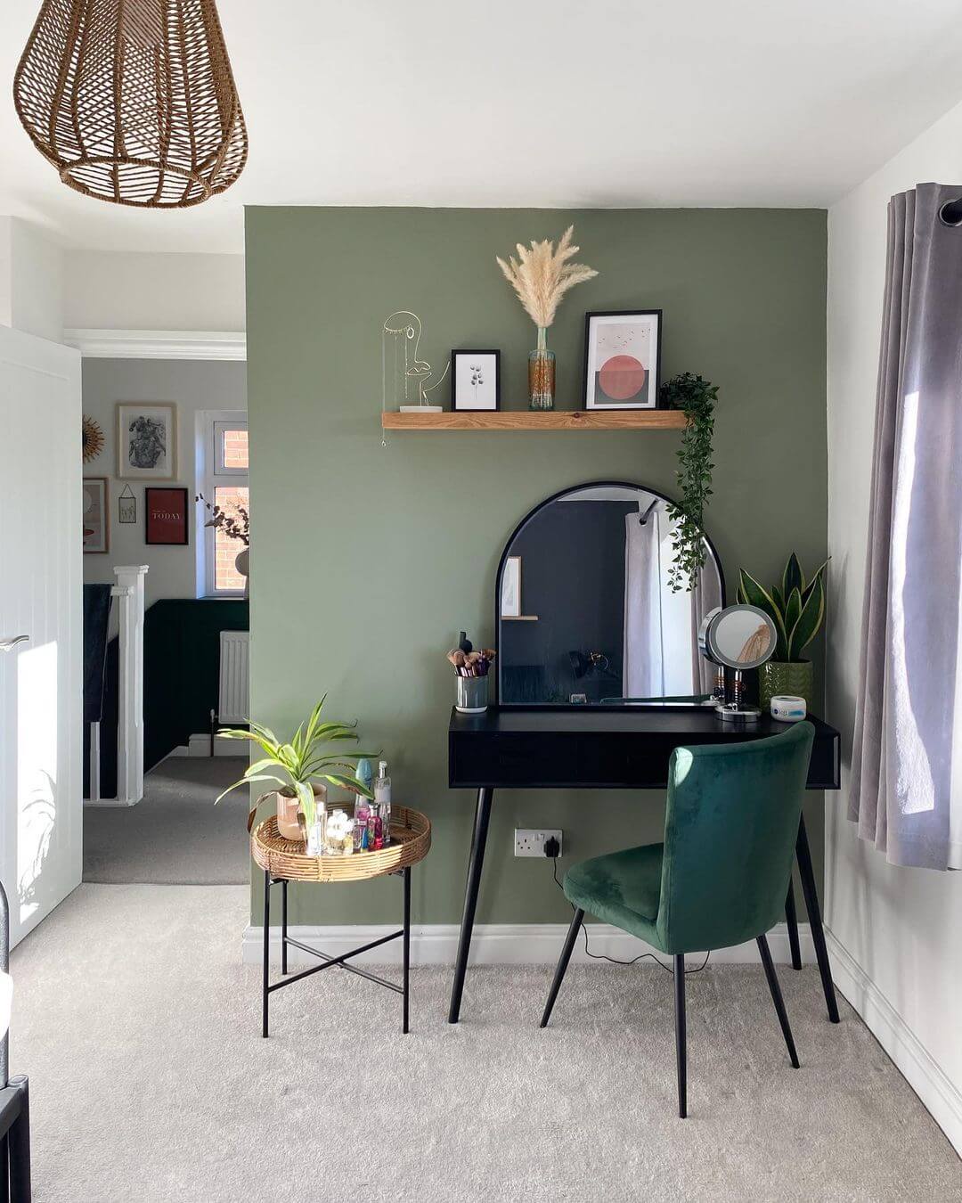 fallback alt text two